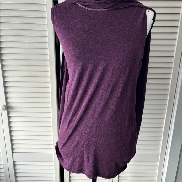 Women’s The Limited 3/4 sleeve purple faux twin set - Picture 2 of 4